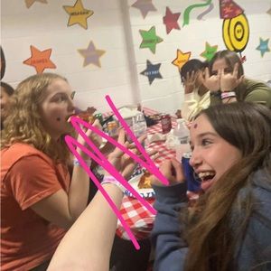 Meet your Posher, Abigail